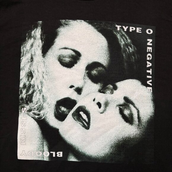 Type O Negative Bloody Kisses Gothic Metal Band T-Shirt Size Extra Large - Picture 2 of 4